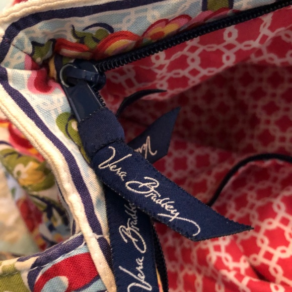 Handbag - Picture 3 of 10